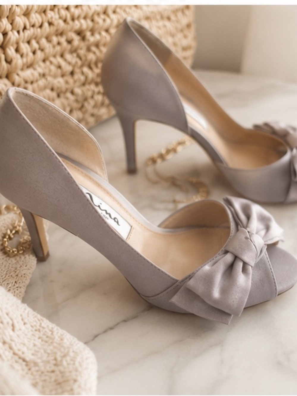 Nina New York Gray Satin Bow Peep Toe Heels – Size 5